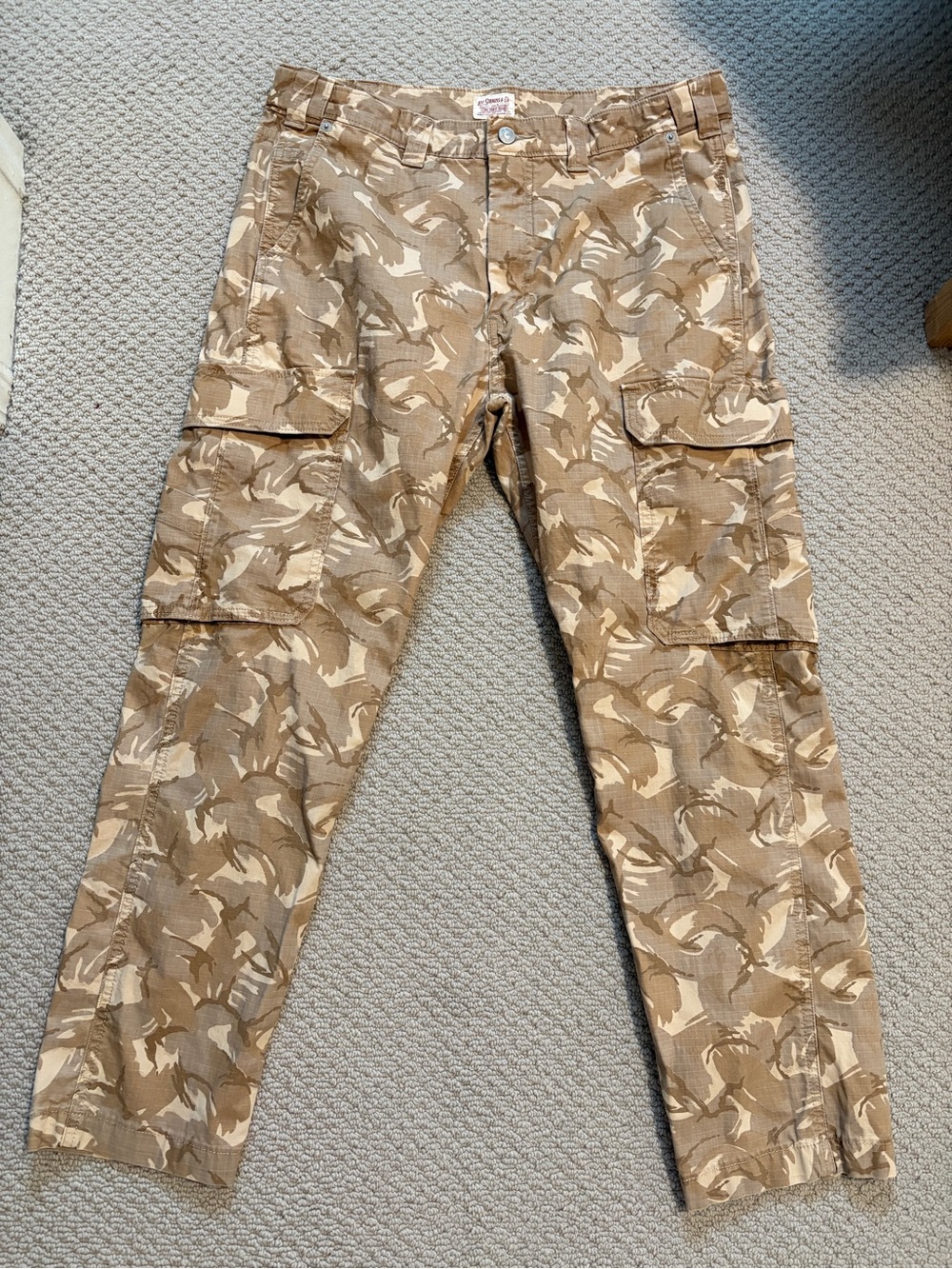 Levis 502 Pants Mens 34x30 Taper Hybrid Cargo Utility Military OG Ripstop Camo